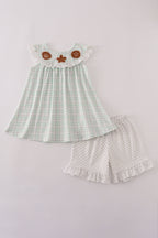 Green plaid sea shell french knot ruffle shorts est