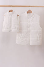 White mom&me puffer vest